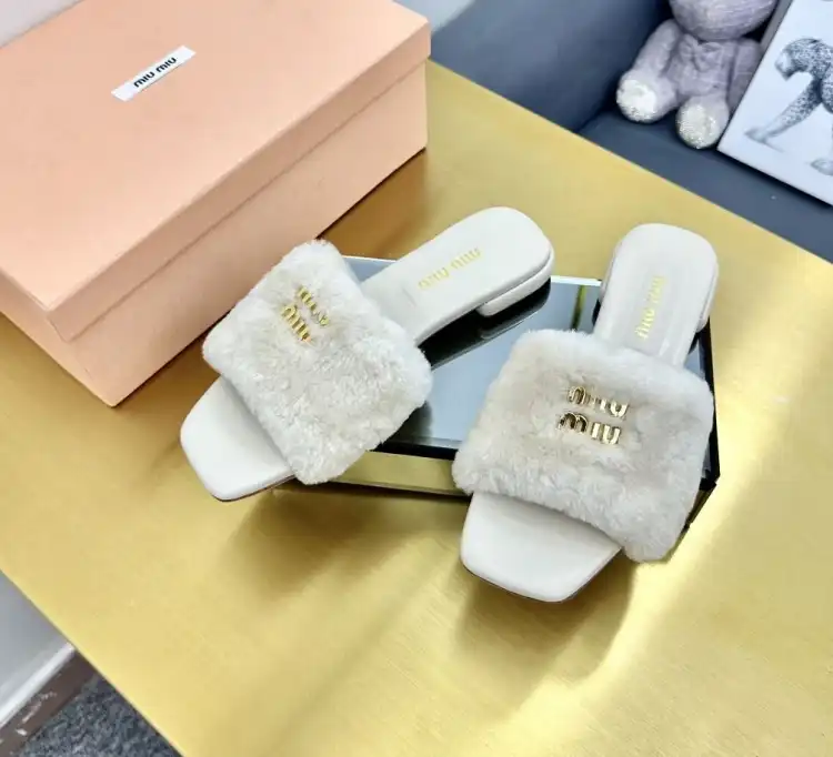 hype Miu Miu Slippers