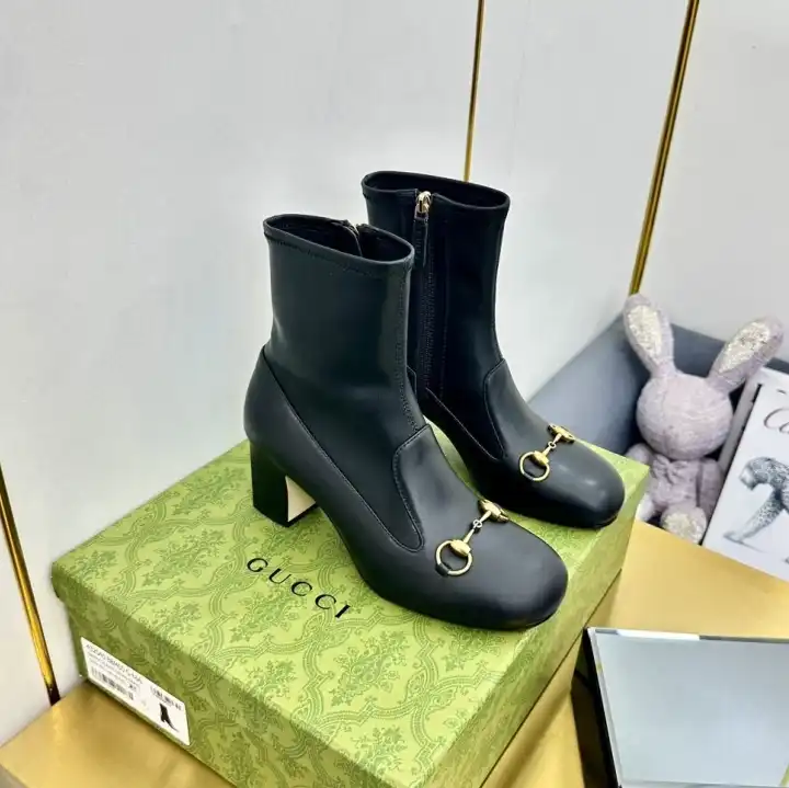 hype Gucci Boots