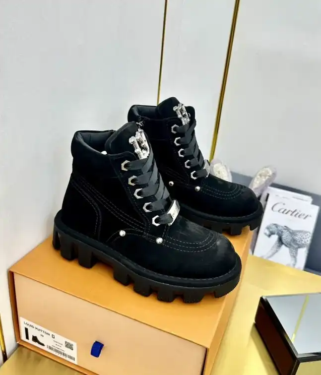 hype LV Boots