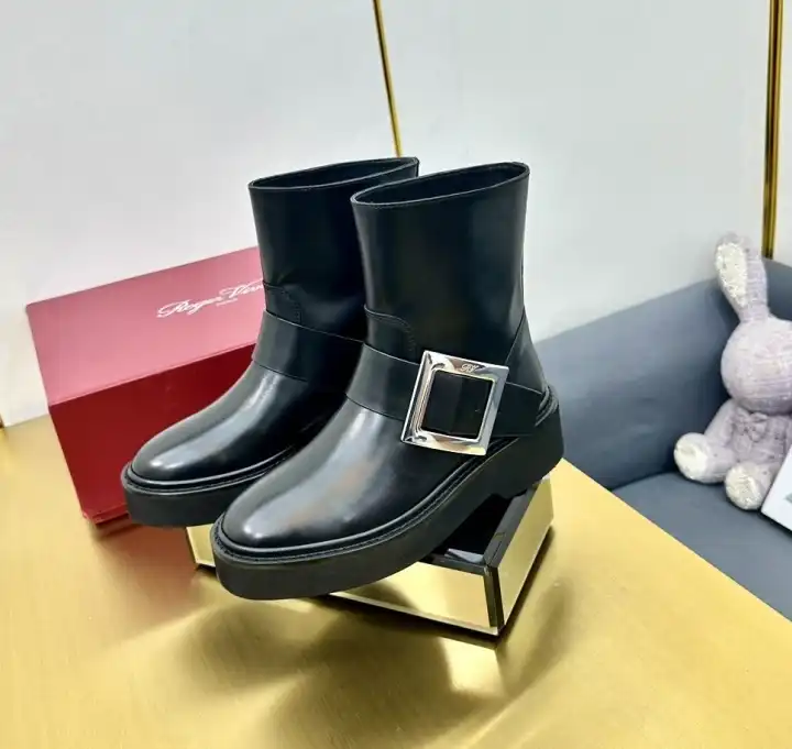 hype Roger Vivier Boots