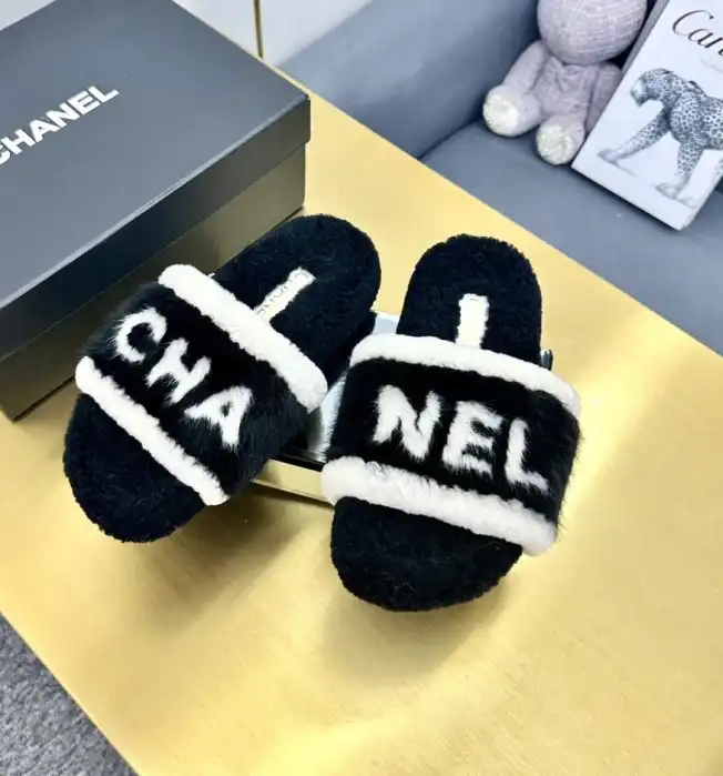 hype Chanel Slippers