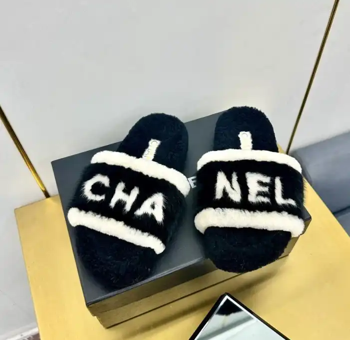 hype Chanel Slippers