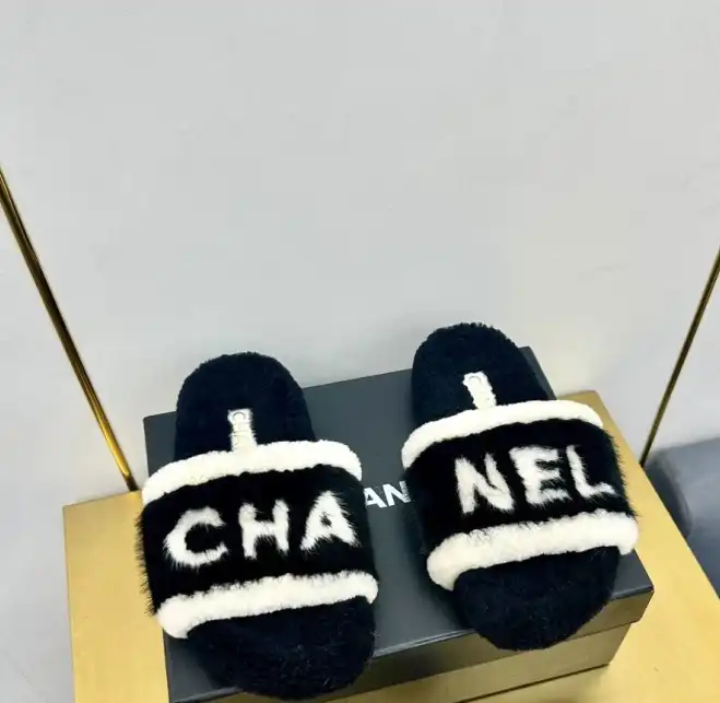 hype Chanel Slippers