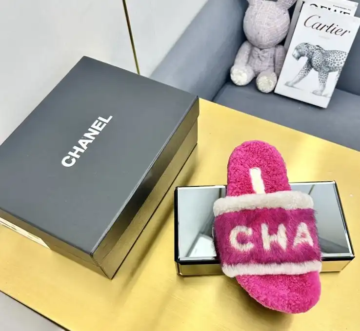 hype Chanel Slippers