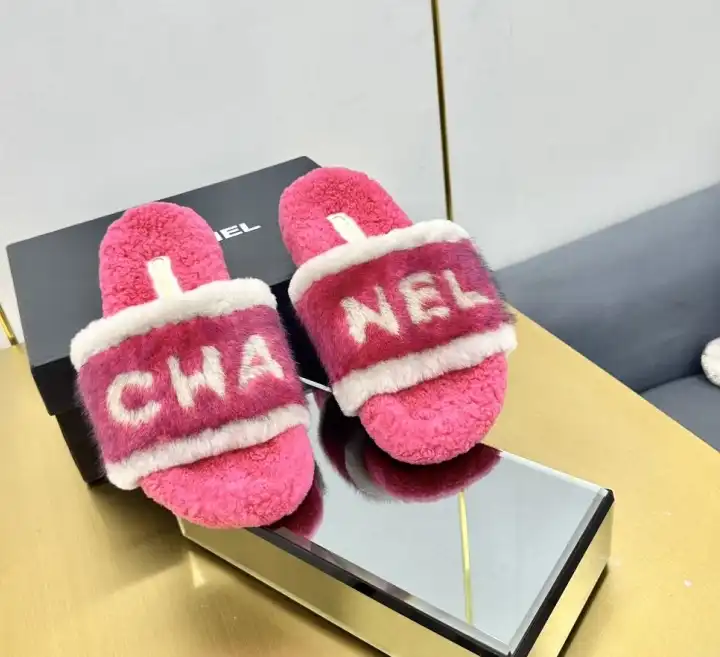 hype Chanel Slippers