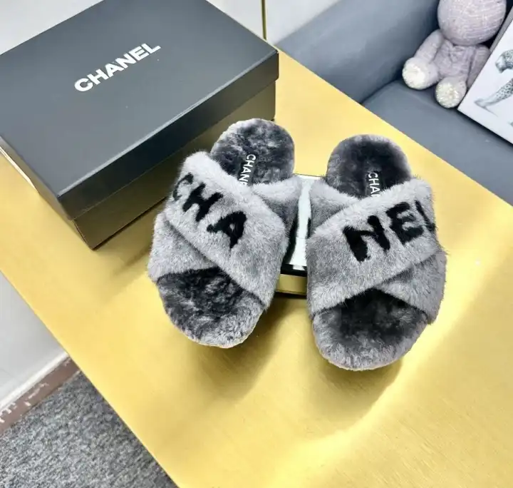 hype Chanel Slippers