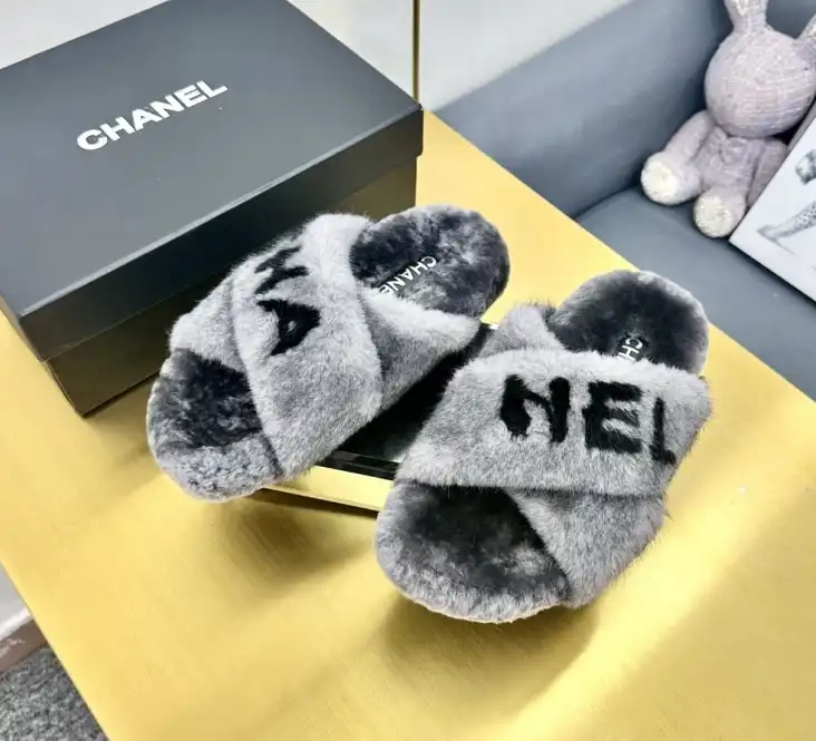 hype Chanel Slippers