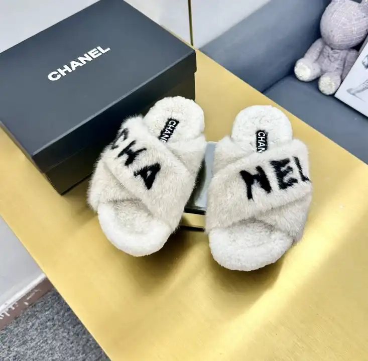 hype Chanel Slippers