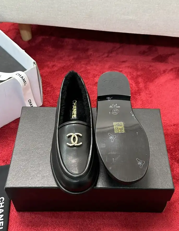 hype Chanel Boots