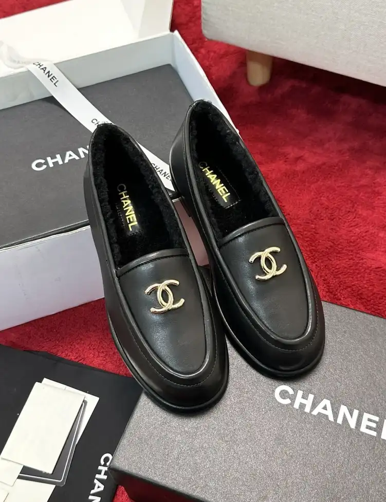 hype Chanel Boots