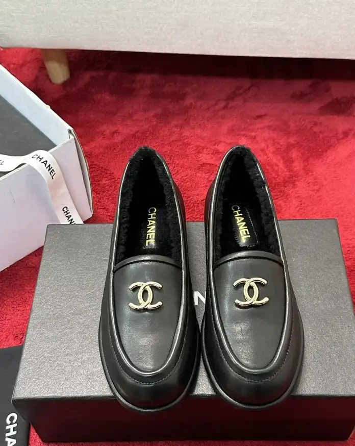 hype Chanel Boots