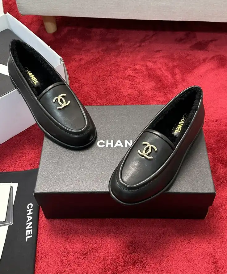 hype Chanel Boots