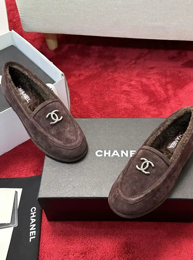 hype Chanel Boots