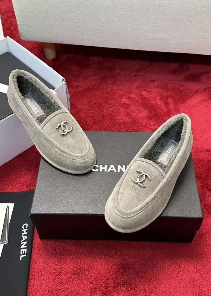 hype Chanel Boots