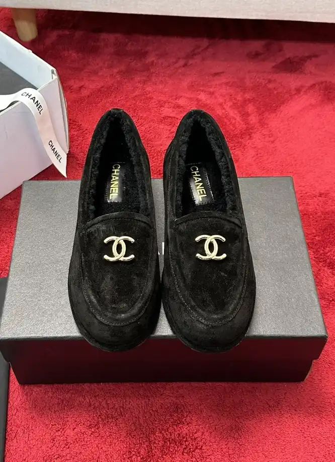 hype Chanel Boots