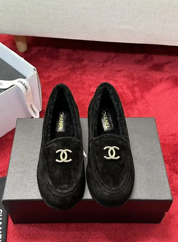 hype Chanel Boots