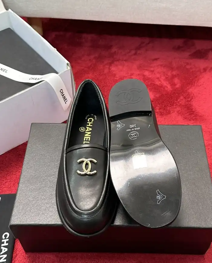 hype Chanel Boots