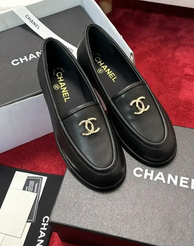 hype Chanel Boots