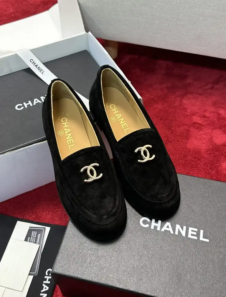 hype Chanel Boots