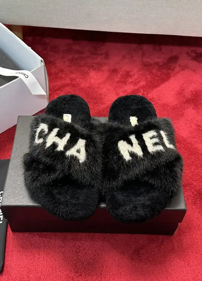 hype Chanel Slippers