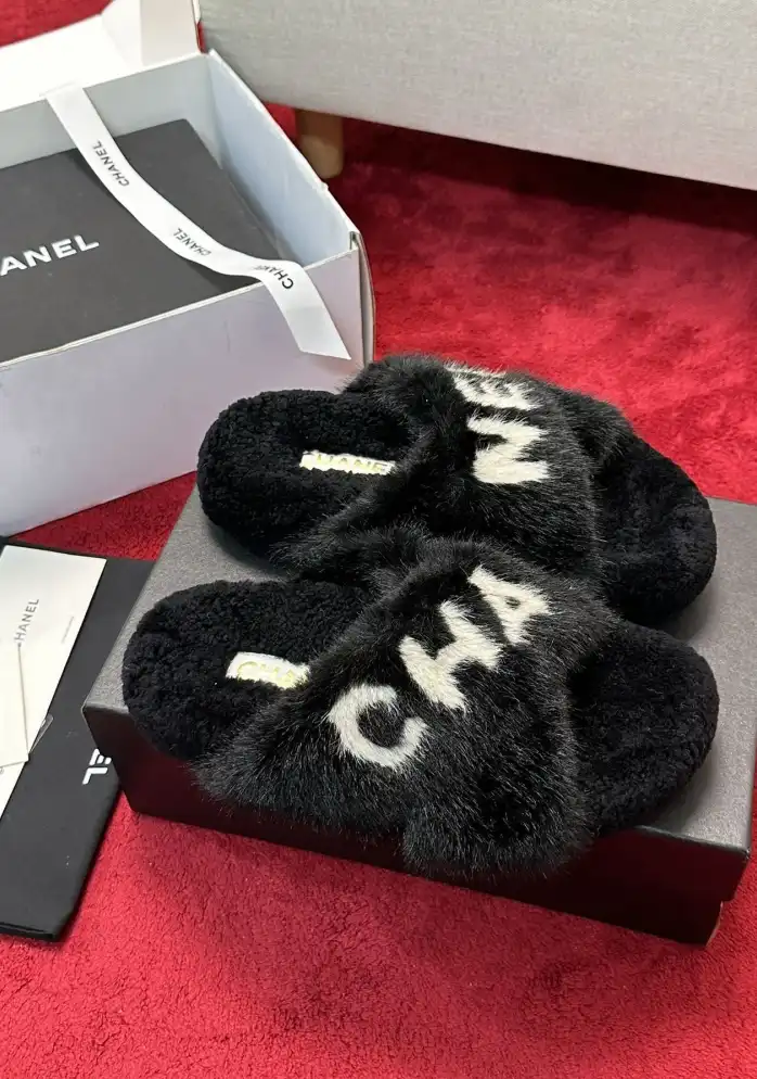 hype Chanel Slippers