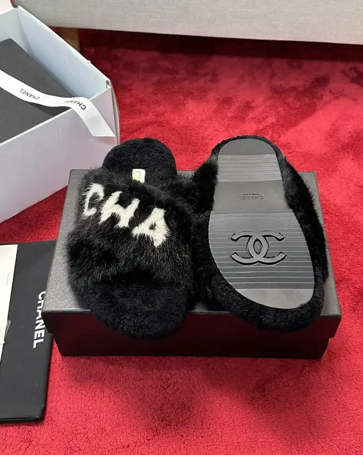 hype Chanel Slippers