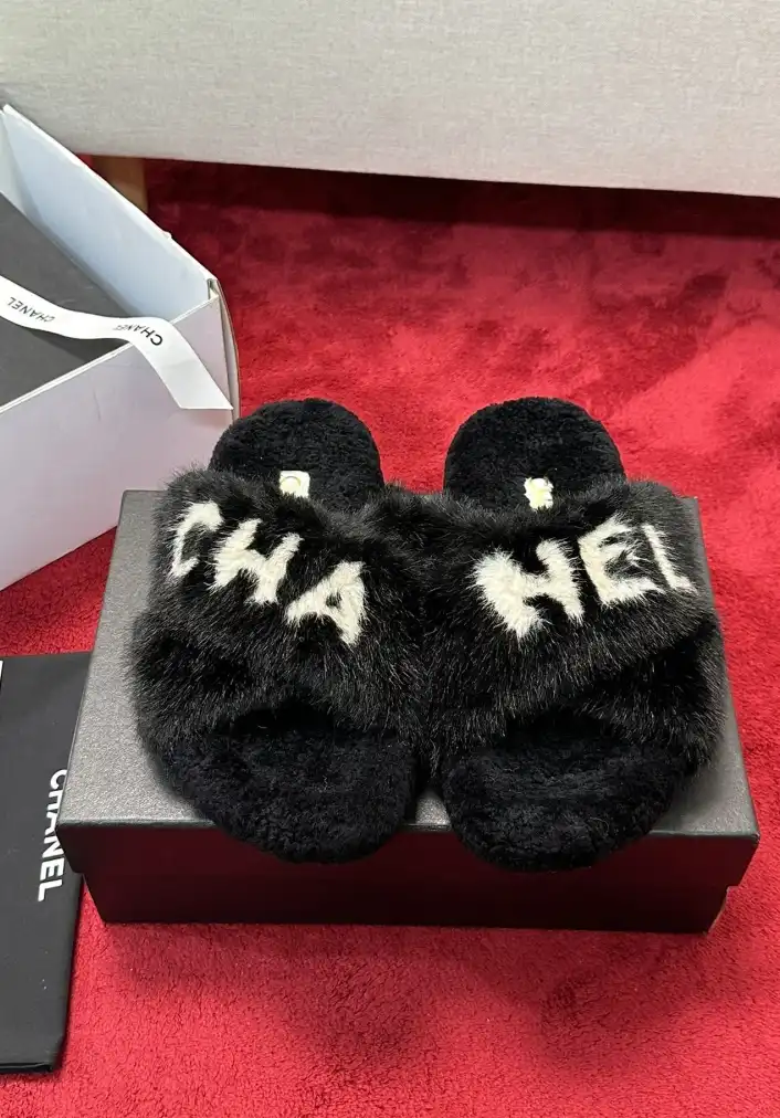 hype Chanel Slippers