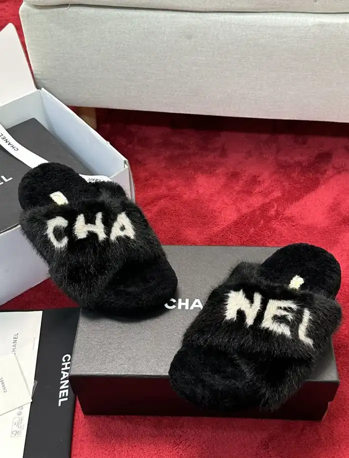 hype Chanel Slippers