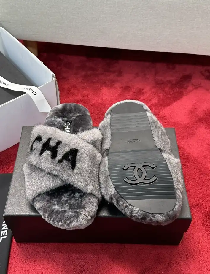 hype Chanel Slippers