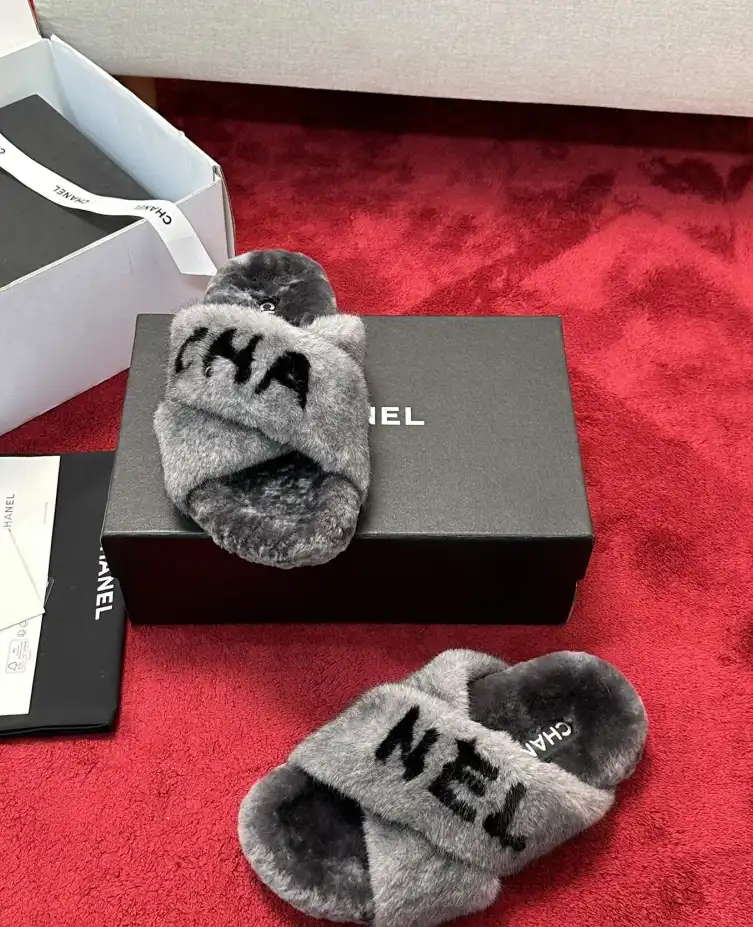 hype Chanel Slippers