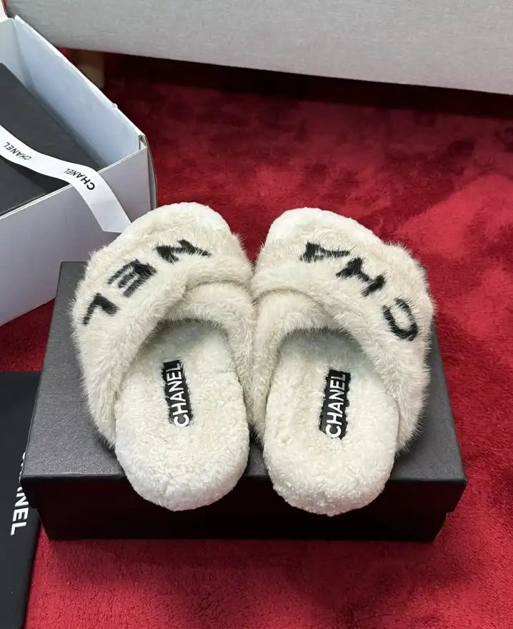 hype Chanel Slippers