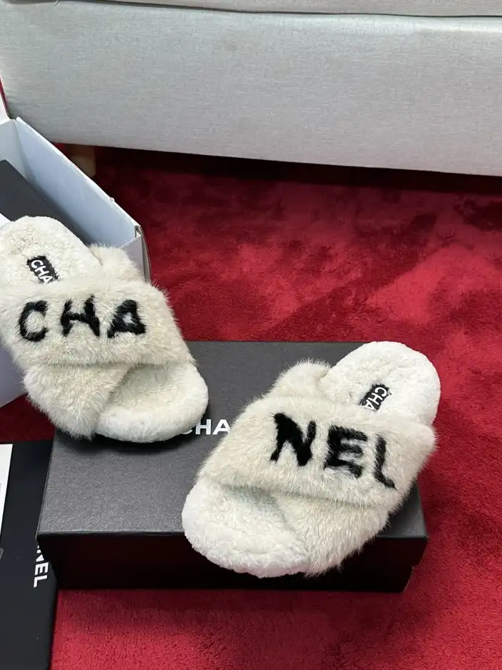 hype Chanel Slippers