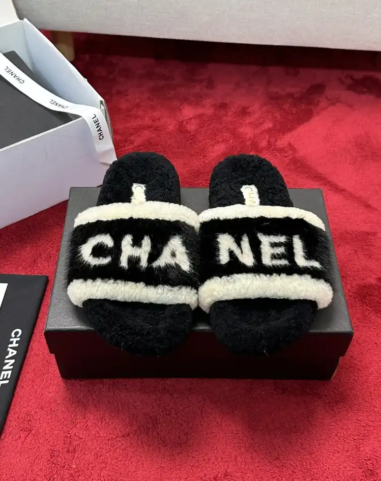 hype Chanel Slippers