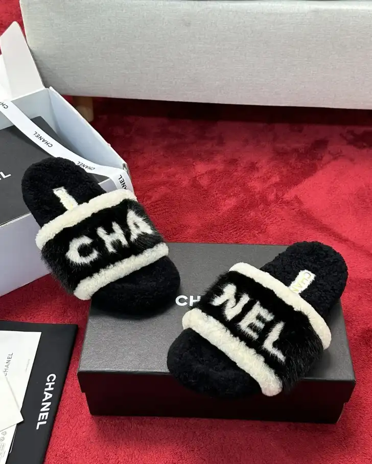 hype Chanel Slippers