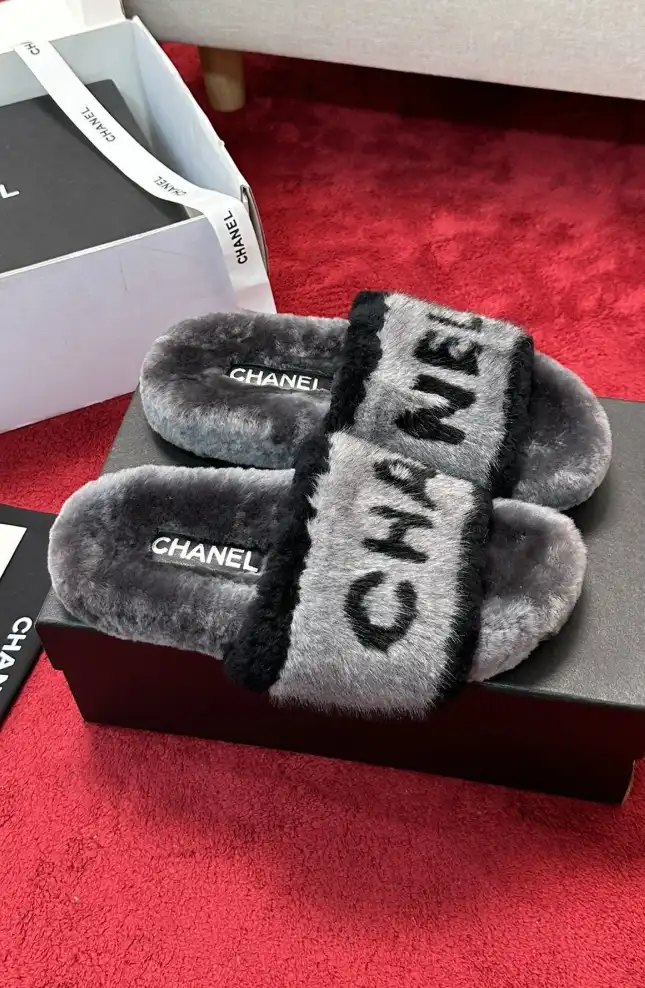 hype Chanel Slippers