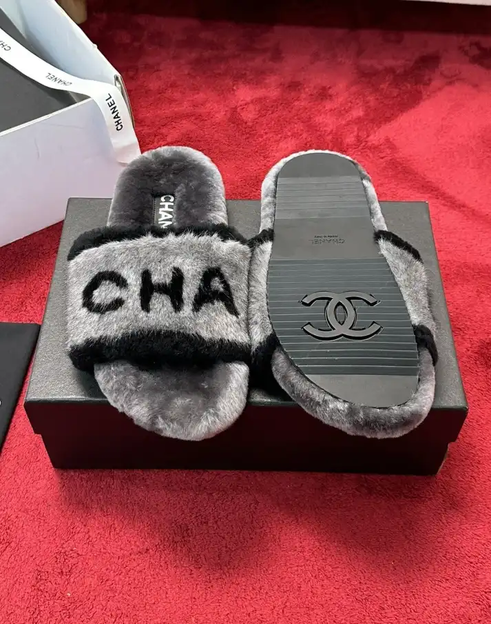 hype Chanel Slippers