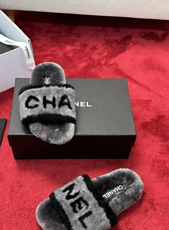 hype Chanel Slippers