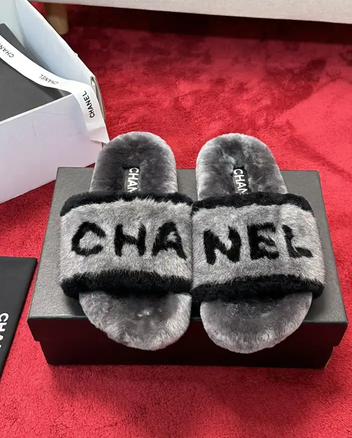 hype Chanel Slippers