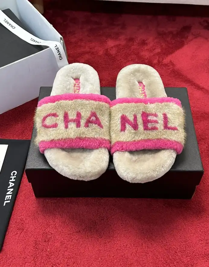 hype Chanel Slippers