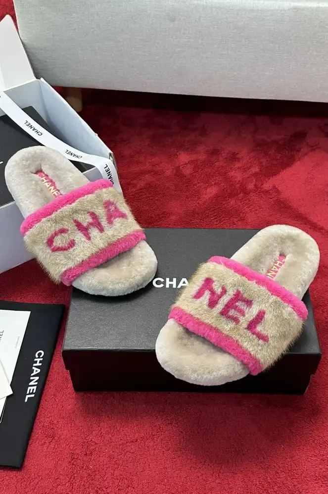 hype Chanel Slippers