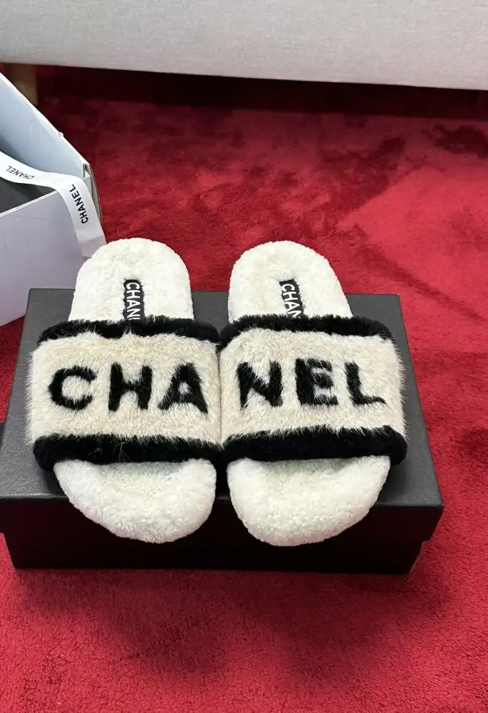 hype Chanel Slippers