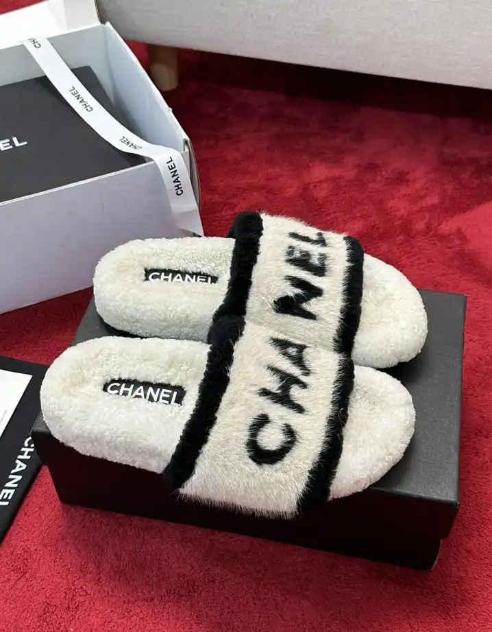 hype Chanel Slippers