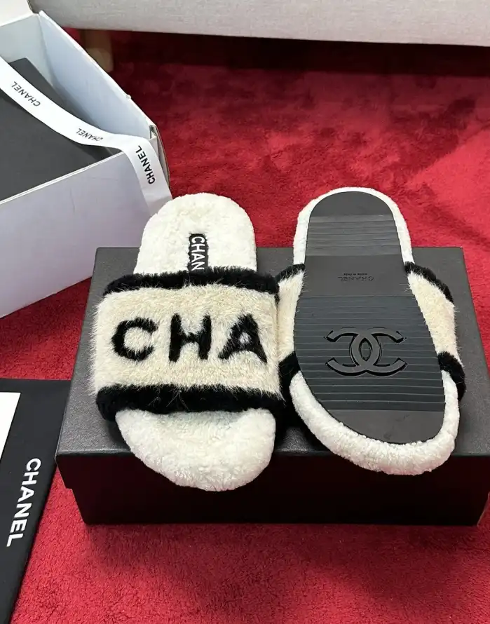 hype Chanel Slippers