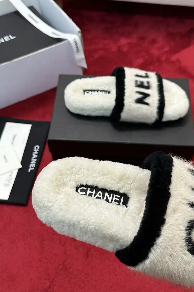 hype Chanel Slippers