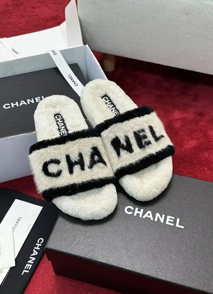 hype Chanel Slippers