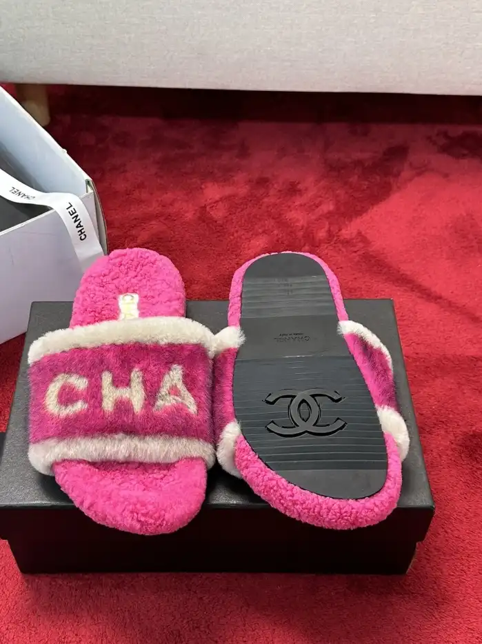 hype Chanel Slippers