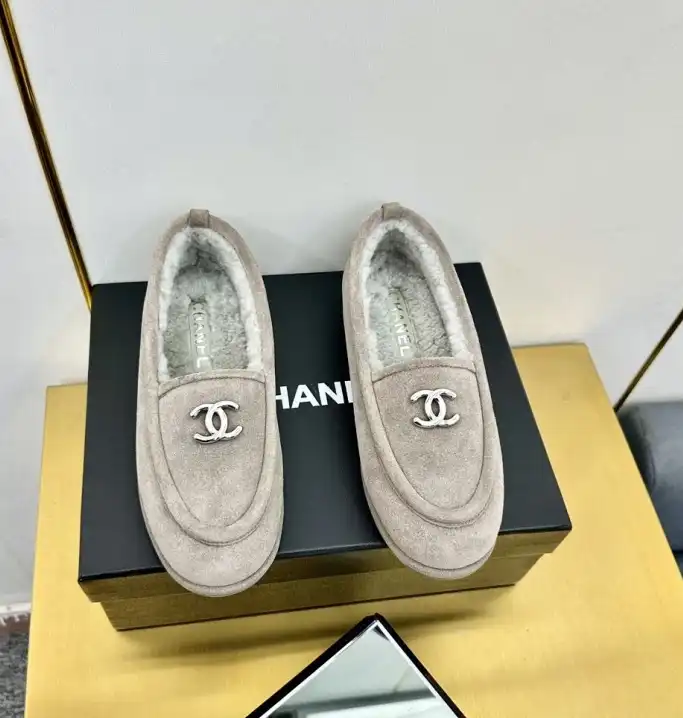 hype Chanel Boots