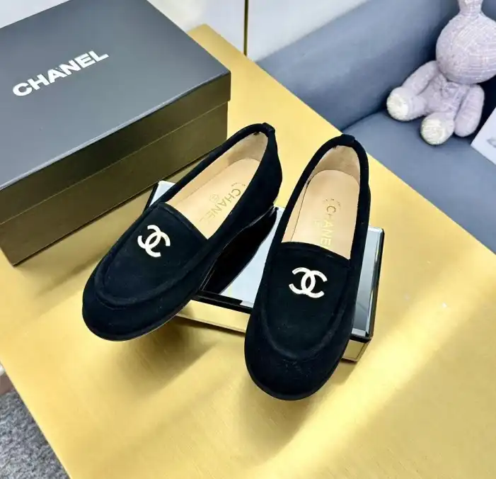 hype Chanel Boots