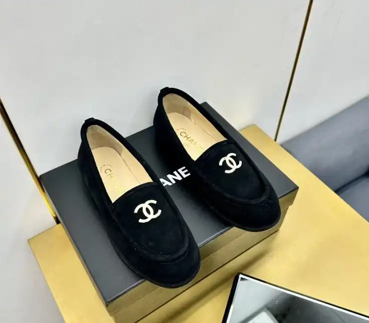 hype Chanel Boots