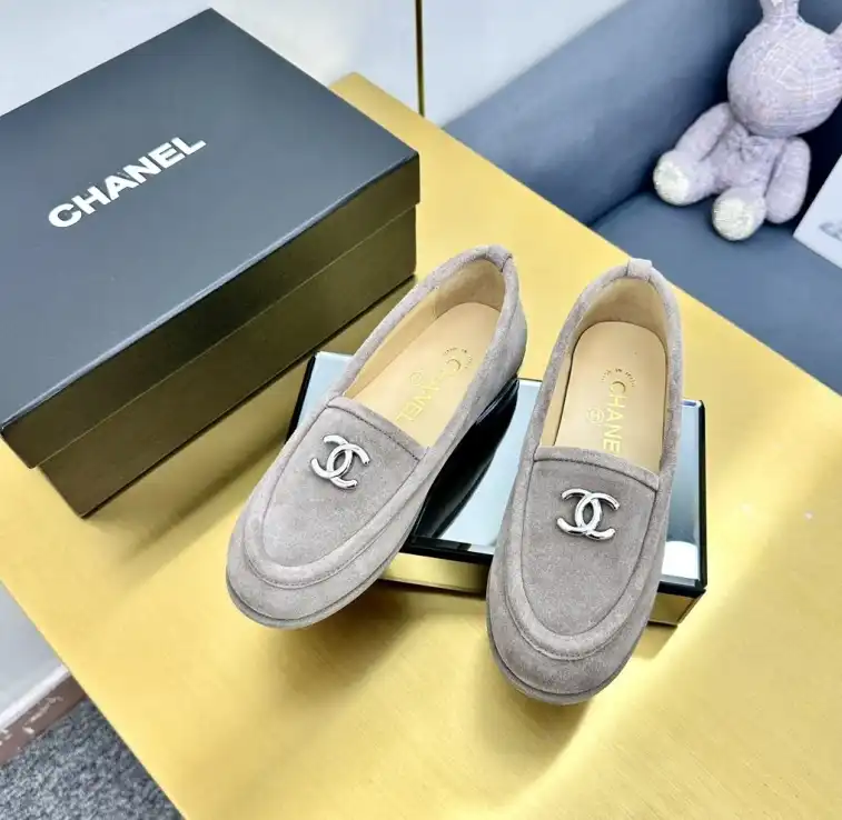 hype Chanel Boots